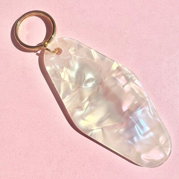 Gemini Engraved Gold Glitter Resin Horoscope Keychain - Picture 4 of 5